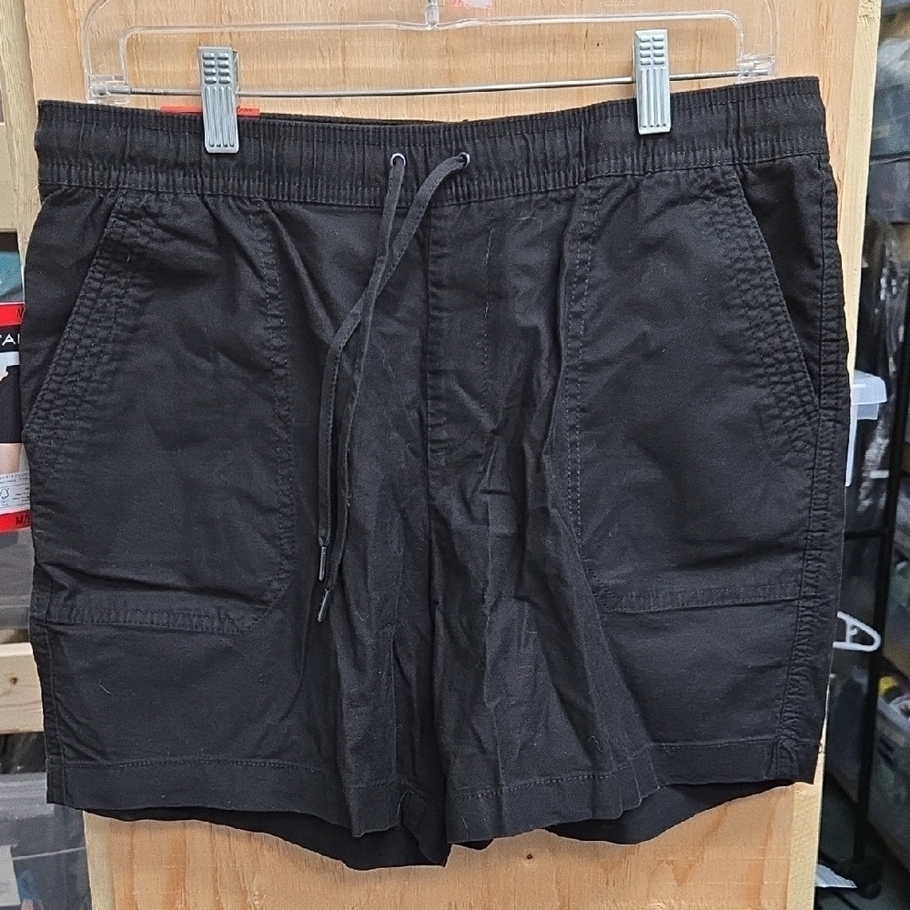 Tahari Size M Black Cotton Utility Shorts